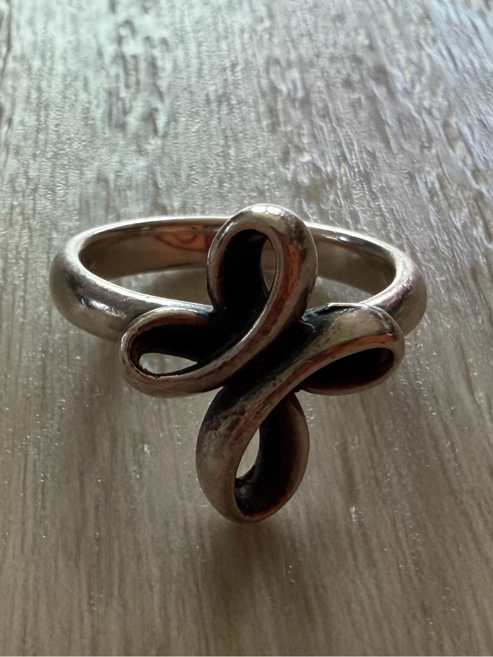 Retired James Avery Eternal Ribbon Cross Ring Sterling Silver Size 7